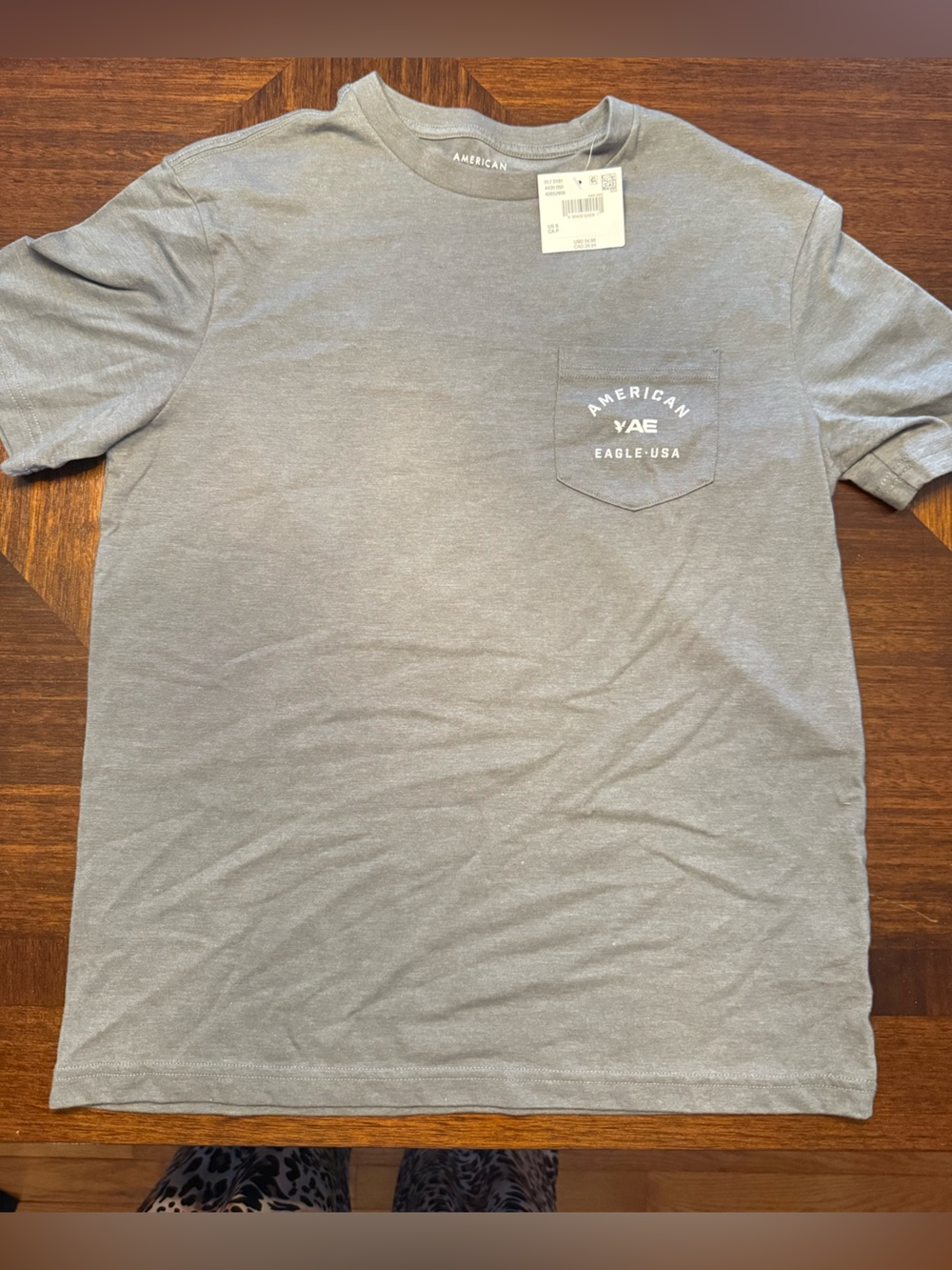 American Eagle Outfitters Short Sleeve Pocket Tee in Heather Gray